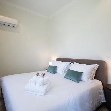 19 Nineteen Suites - Espinho Espinho  Room photo